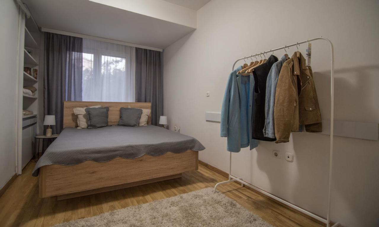 M Place Skopje Luaran gambar
